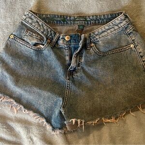 Wild Fable Distressed Blue Jean Shorts size 6